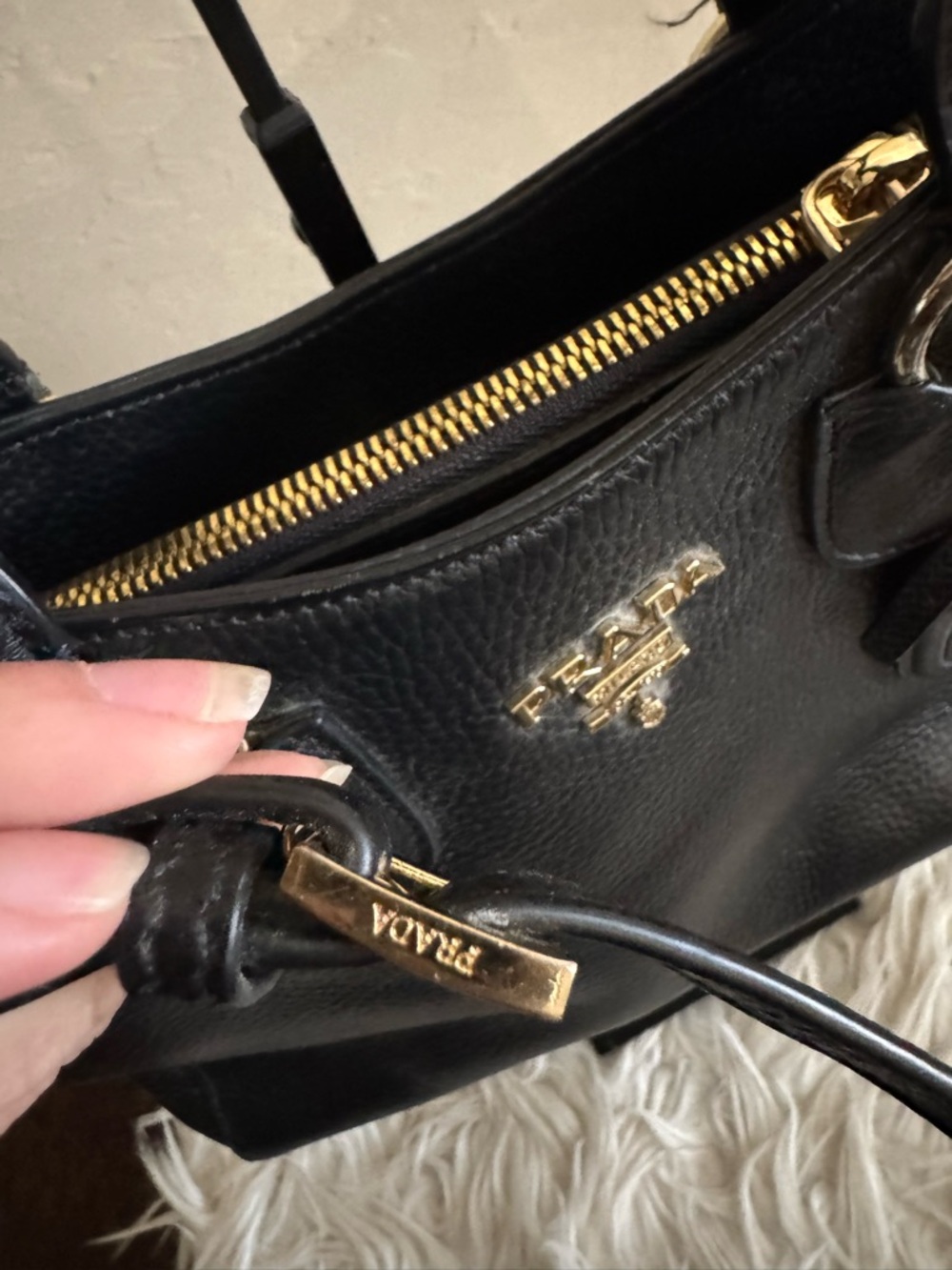 PRADA Black Leather bag - Picture 4 of 12